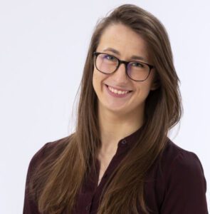 Nicole Petersen headshot