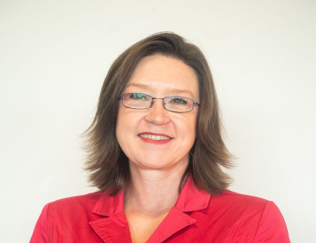 Tammy Mills headshot