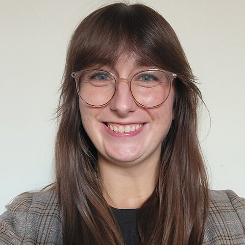 Nicole Petersen headshot